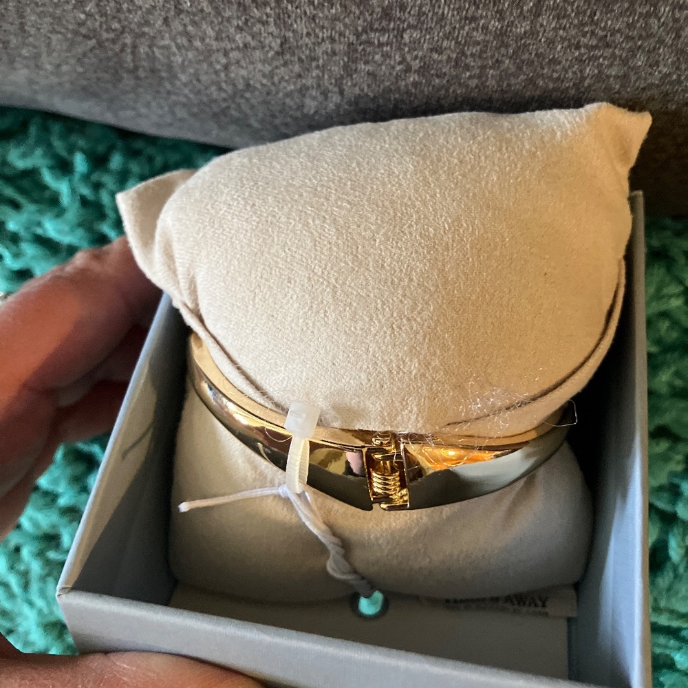 House of Harlow 1960 Gold Bracelet - Picture 3 of 5